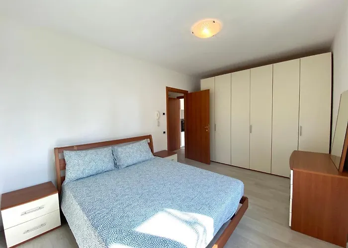 A Dream On The شقة